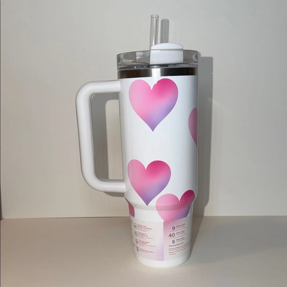 NWT Stanley Target Exclusive 30oz Quencher H2.0 White Pink Hearts